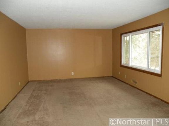 3rd image of 304 Sunrise Lane