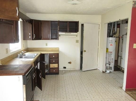 4th image of 3043 Pawnee Dr