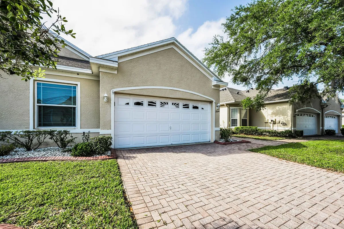 Building Photo - 2644 Tottenham Dr