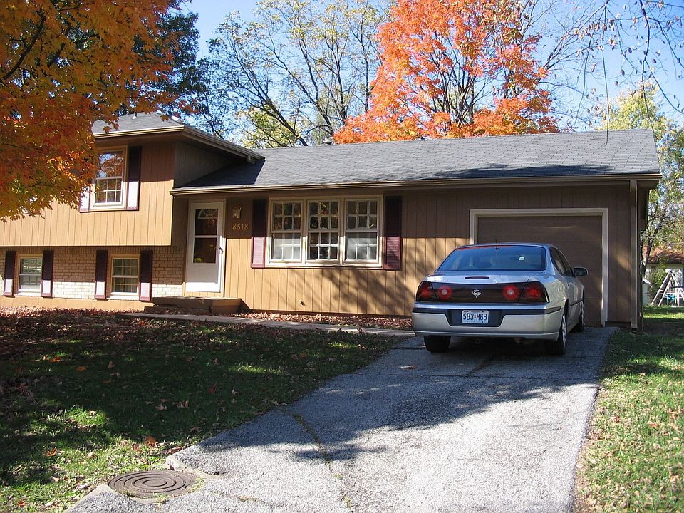 1st image of 8518 Oxford Ave