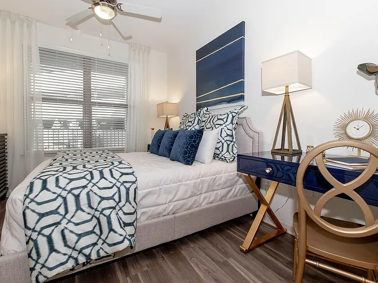 1105 Town Brookhaven Apartments — Photo 3
