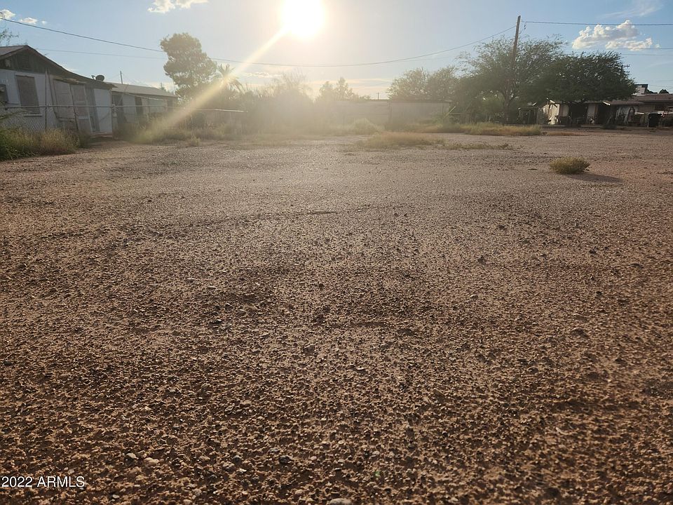 2nd image of 1006 N SUNSHINE Boulevard #21