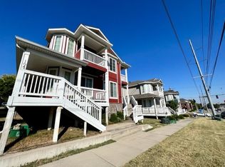 1025 N Leverett Ave, Fayetteville, AR 72701