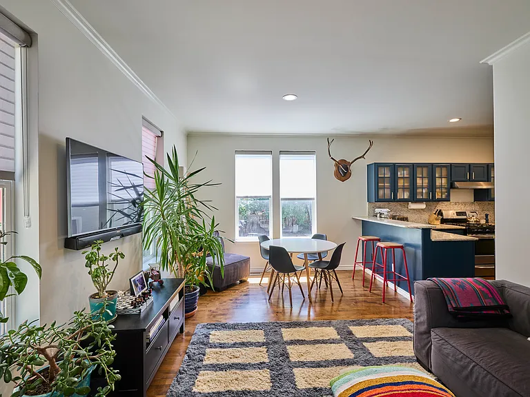 38 Ferguson Dr — Photo 16
