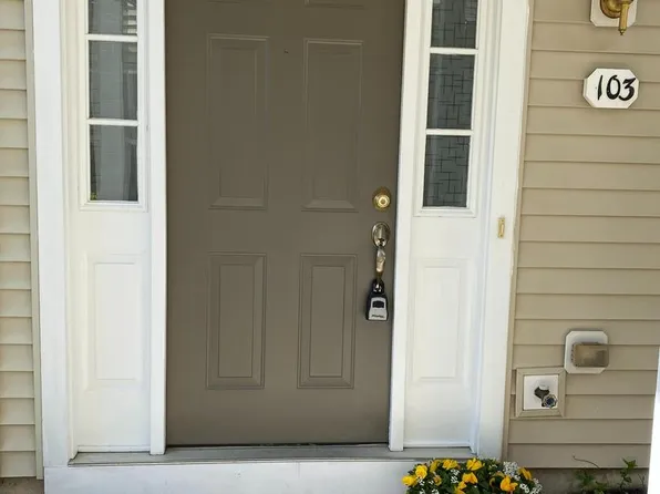 103 Granite Ln #6, Chester Springs, PA 19425