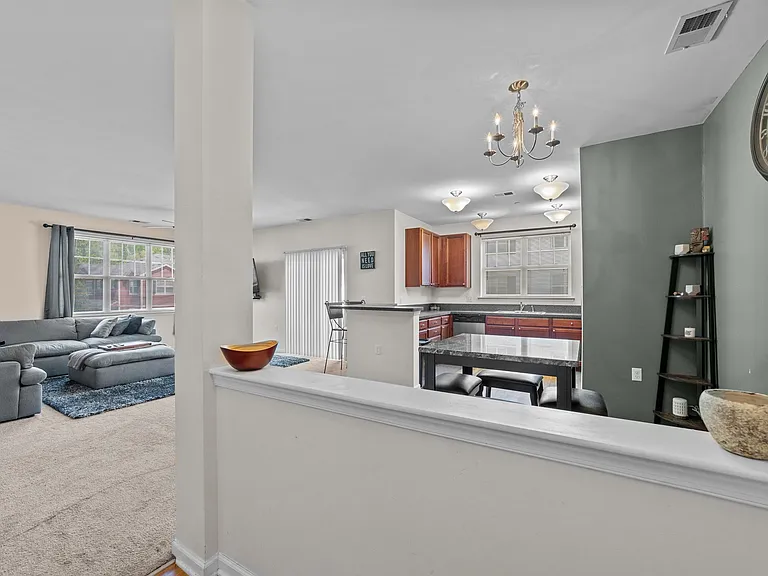 2424 Chancery Ln #207-1 — Photo 12