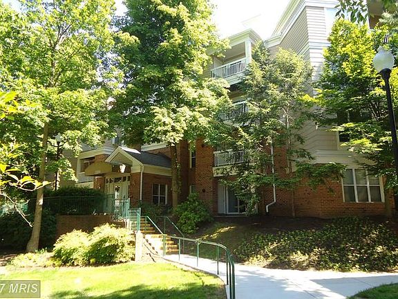 2nd image of 2204 Westcourt Ln APT 310