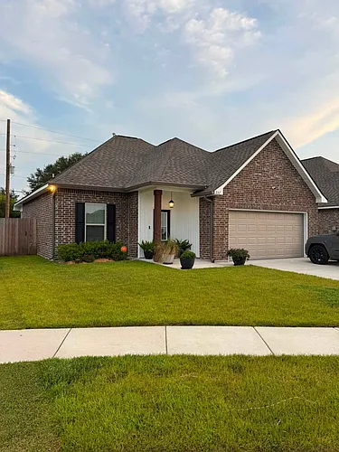 331 Weaver Way Photo 1