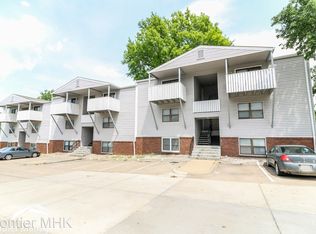 1852 Anderson Ave, Manhattan, KS 66502