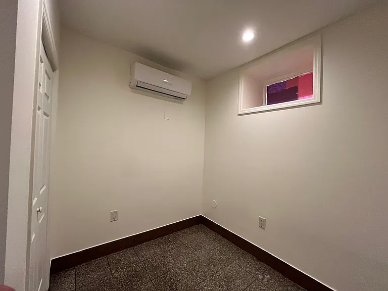 377 Danforth Ave #B9 — Photo 6