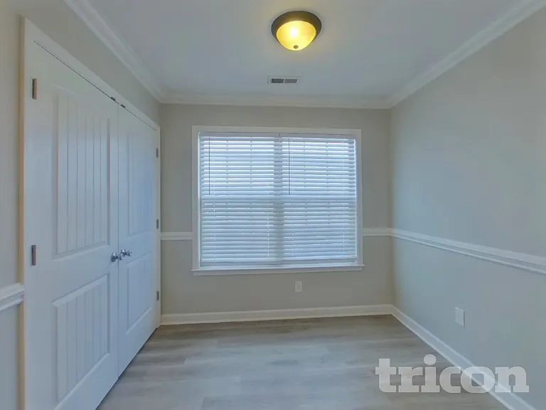 213 Dellwood Dr — Photo 6