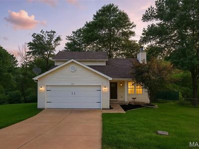 794 Buckboard Ln, Fenton, MO, 63026