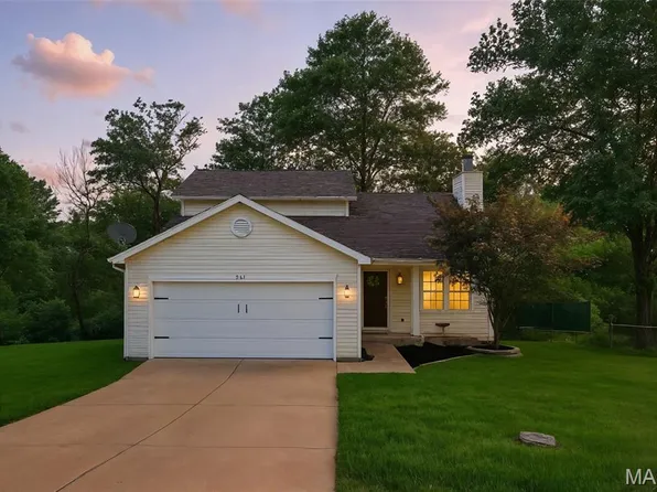 794 Buckboard Ln, Fenton, MO 63026