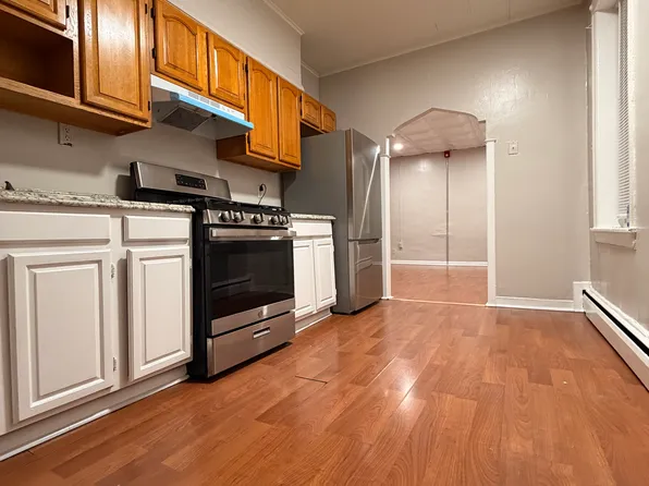2340 S Hemberger St Floor 2, Philadelphia, PA 19145