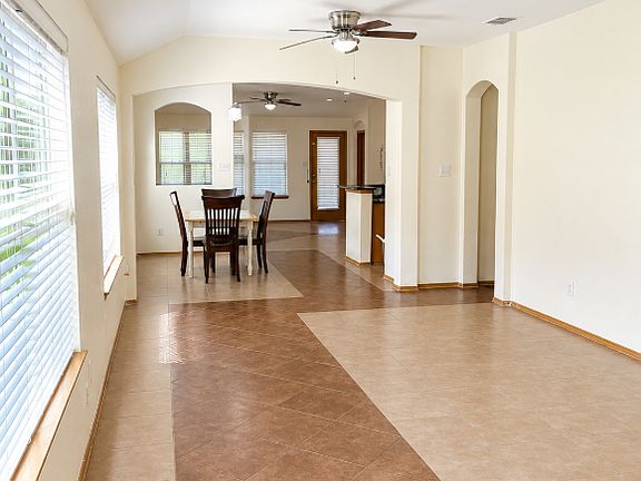 5th image of 10405 Devin Ln