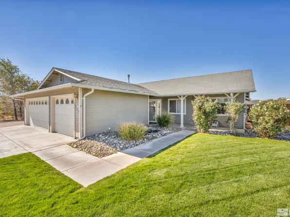 225 Wildwood Dr, Fernley, NV 89408