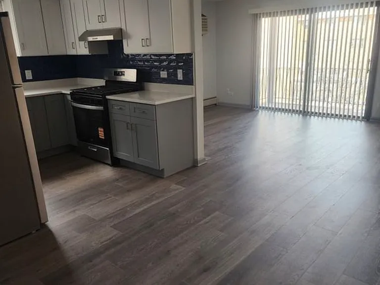 15709 Terrace Dr #1 — Photo 10
