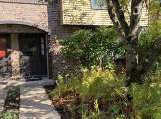 14 Independence Pl, Newtown, PA 18940