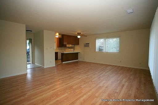 3rd image of 4782 Garfield St #A
