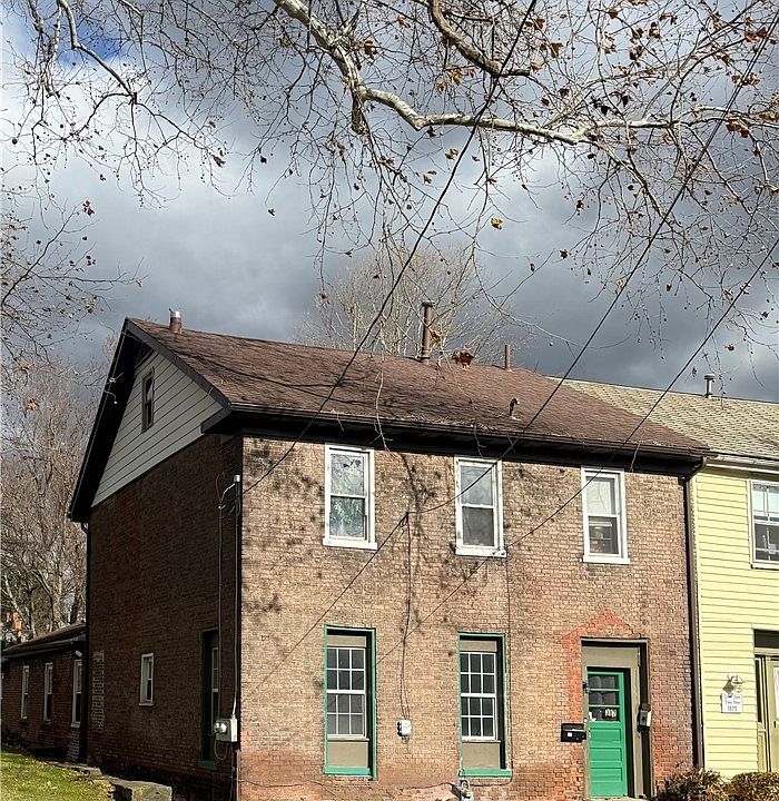 1st image of 317 E Washington St