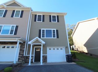 1110 Bluemoon Dr, Harrisonburg, VA 22801
