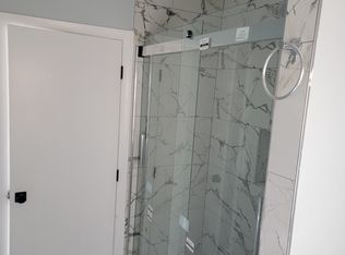 5 Dix Ave APT 2, Pawtucket, RI 02860