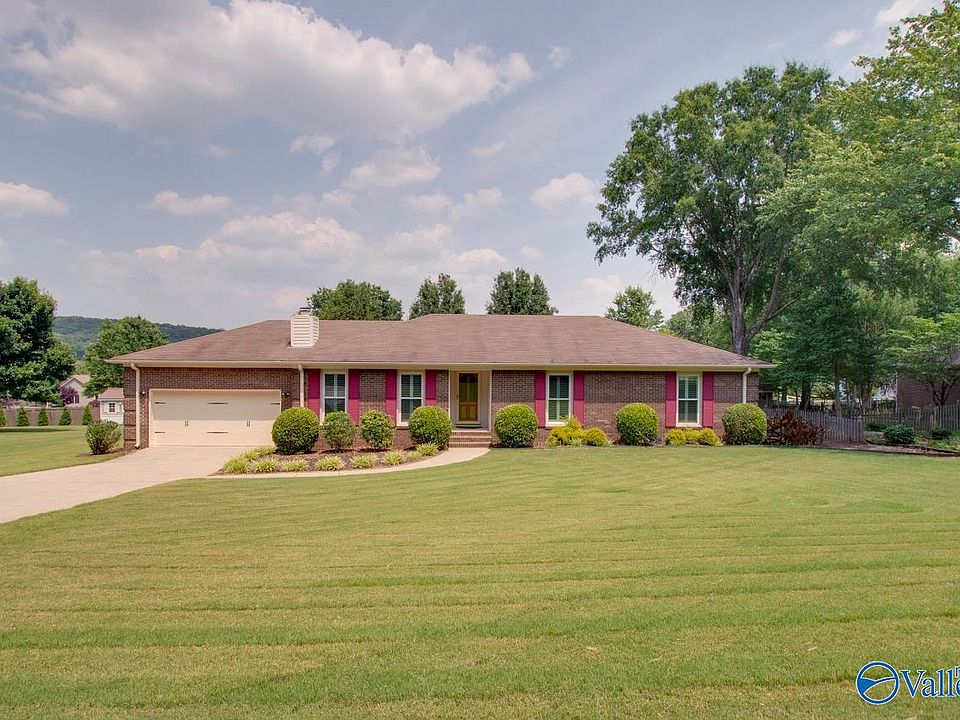 1st image of 103 Mache Ln SE