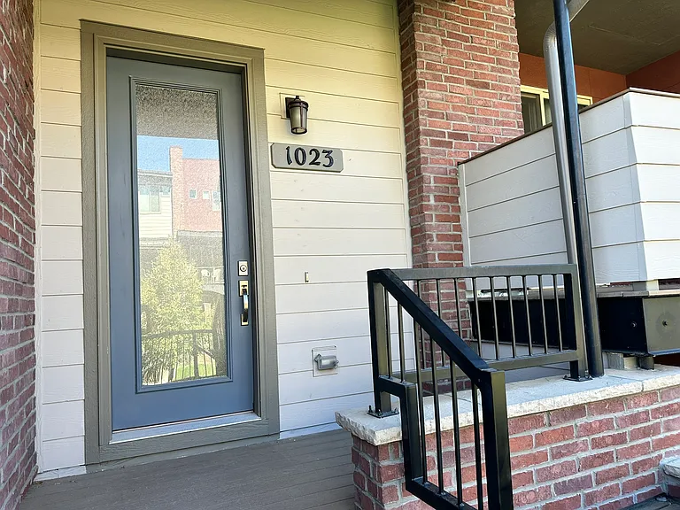 1023 Leonard Ln — Photo 4