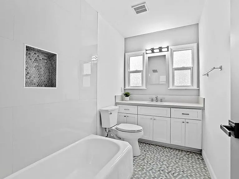 100 Eastern Ave — Photo 18