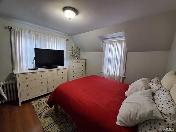 4th image of 114 Glen Ave #2