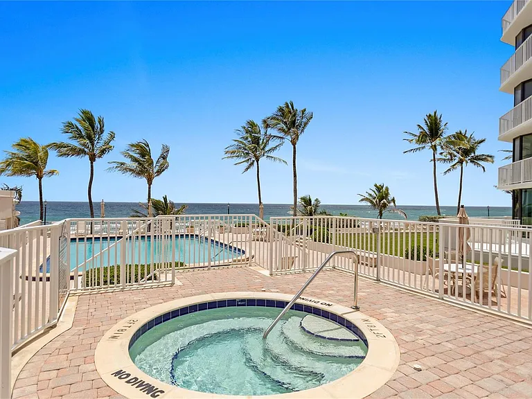 2917 S Ocean Blvd #501 — Photo 42