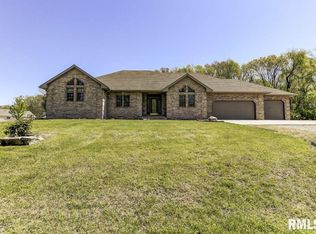 105 Walnut Glen Dr, Springfield, IL 62707