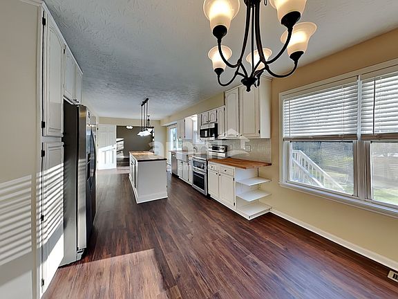 5th image of 6290 Satin Wood Dr