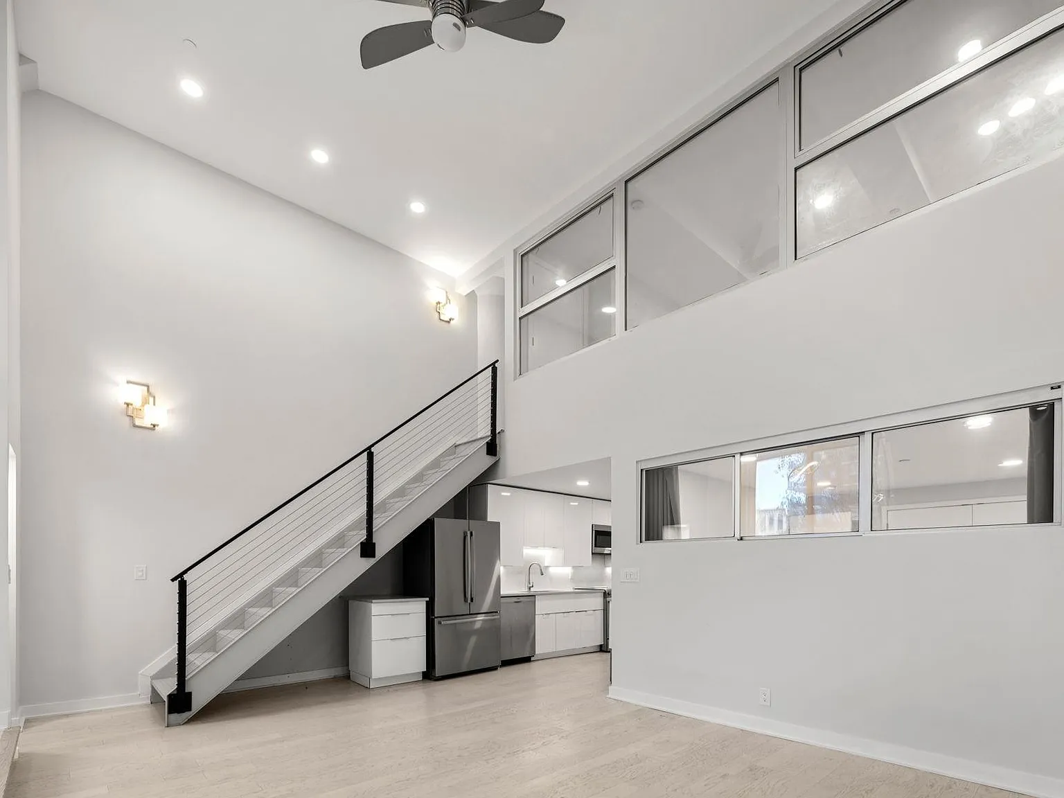 Zephyr Lofts — Photo 4