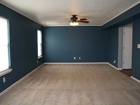 3rd image of 3723 Whistlewood Ln