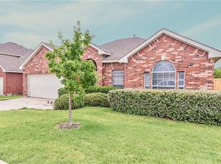 552 Kerry St, Crowley, TX 76036