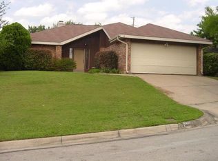 6321 Brookhaven Trl, Fort Worth, TX 76133