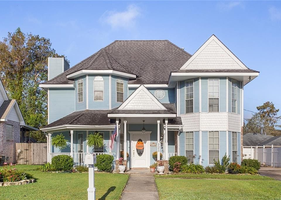 1st image of 225 Dunleith Dr