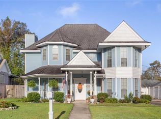 225 Dunleith Dr, Destrehan, LA 70047