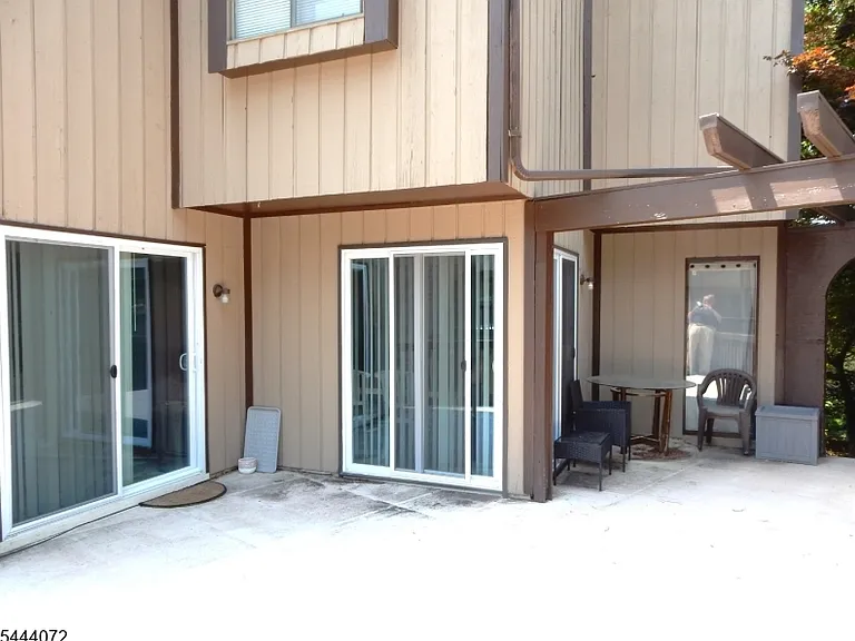 51 Edinborough Ct — Photo 22