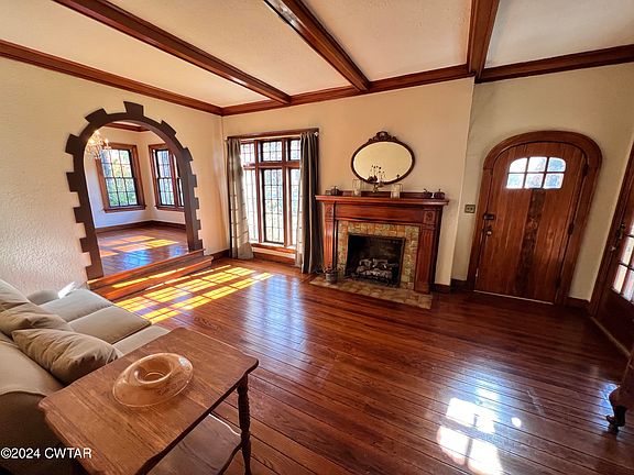 5th image of 523 Westmoreland Pl