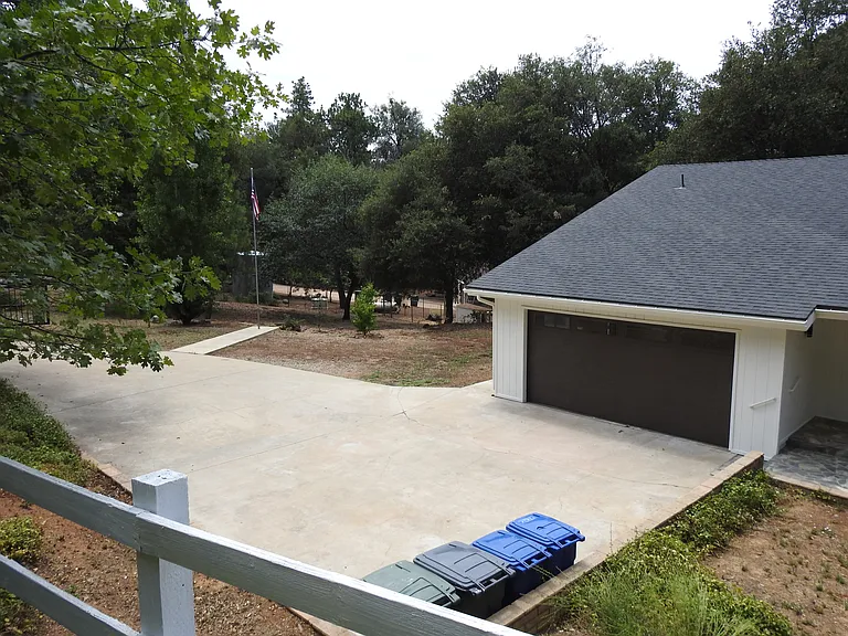 5041 Pine Ridge Ave — Photo 17