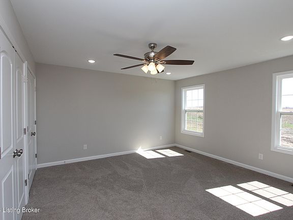 5th image of 202 Charles Carr Dr