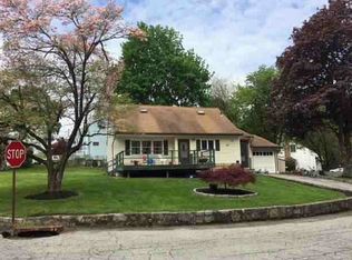 949 Lockwood Dr, Peekskill, NY 10566