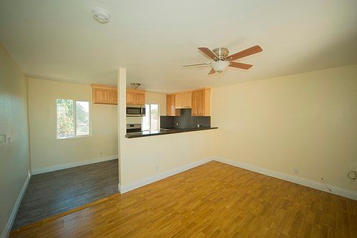 2nd image of 853 1/2 W 94th St