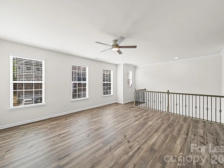 1104 Bandon Dr — Photo 17