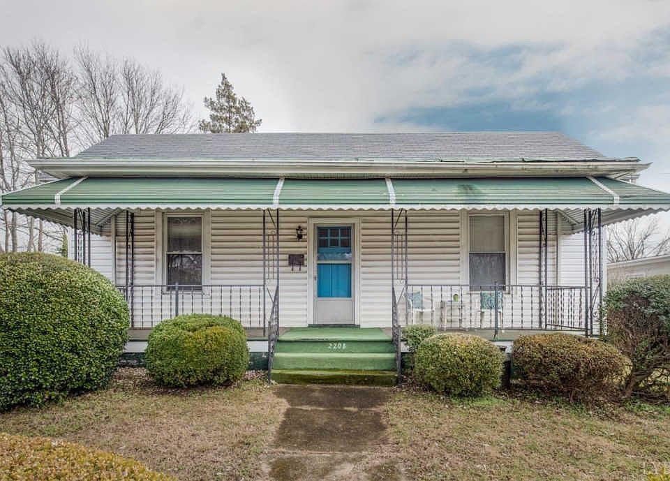 1st image of 2208 Fairview Ave