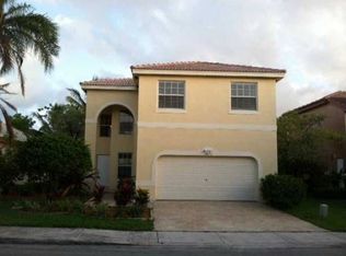 10274 SW 16th Ct, Pembroke Pines, FL 33025