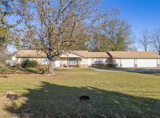 21634 Coggins Rd, Poteau, OK 74953