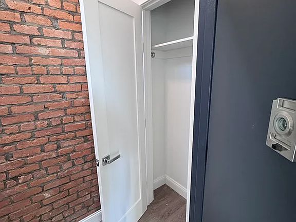 5th image of 115-01 Atlantic Ave #2